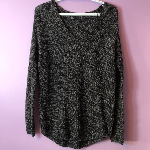 H&M Sweater - Picture 2 of 4